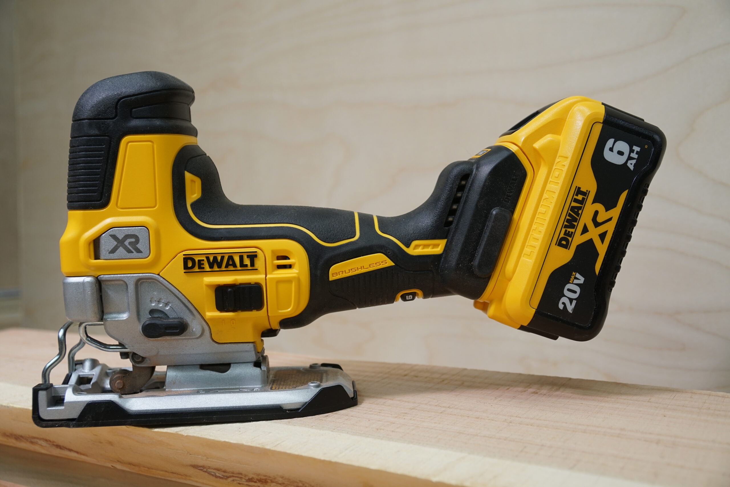 Dewalt brushless deals jigsaw dcs335